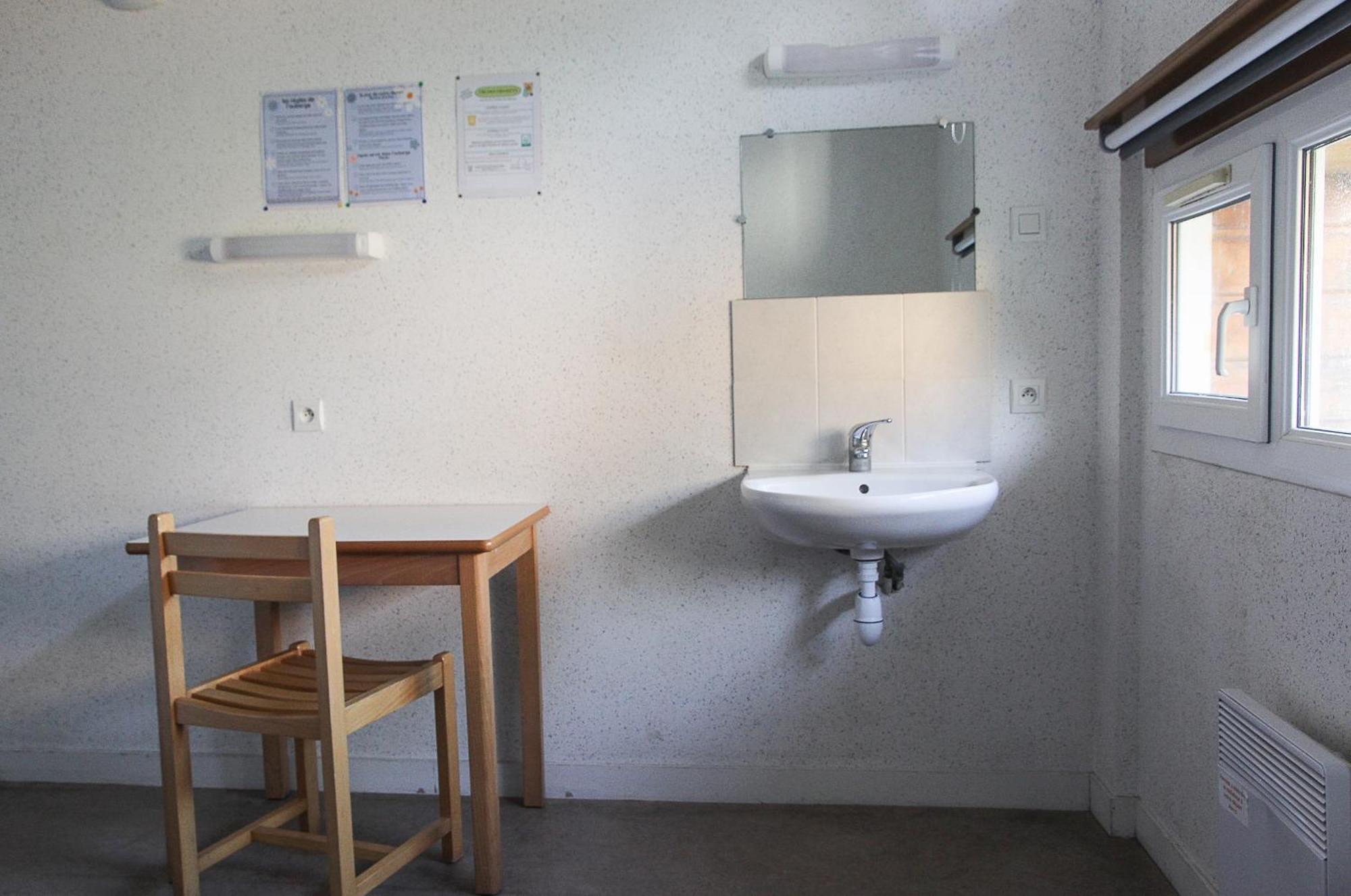 Auberge De Jeunesse Hi Genêts Pokoj fotografie